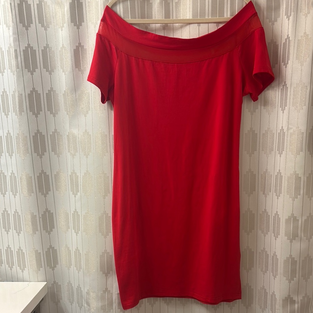 Off the shoulders Sexy Red Dress - Picture 3 of 10